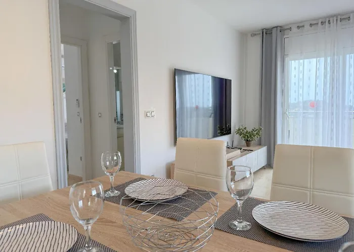 Club Villamar - Santelmo فيلة يوريت دي مار